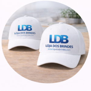 White baseball caps with Loja dos Brindes logo